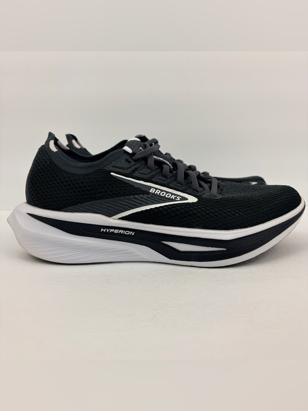 Brooks Hyperion 3 Womens 10.5 Medium